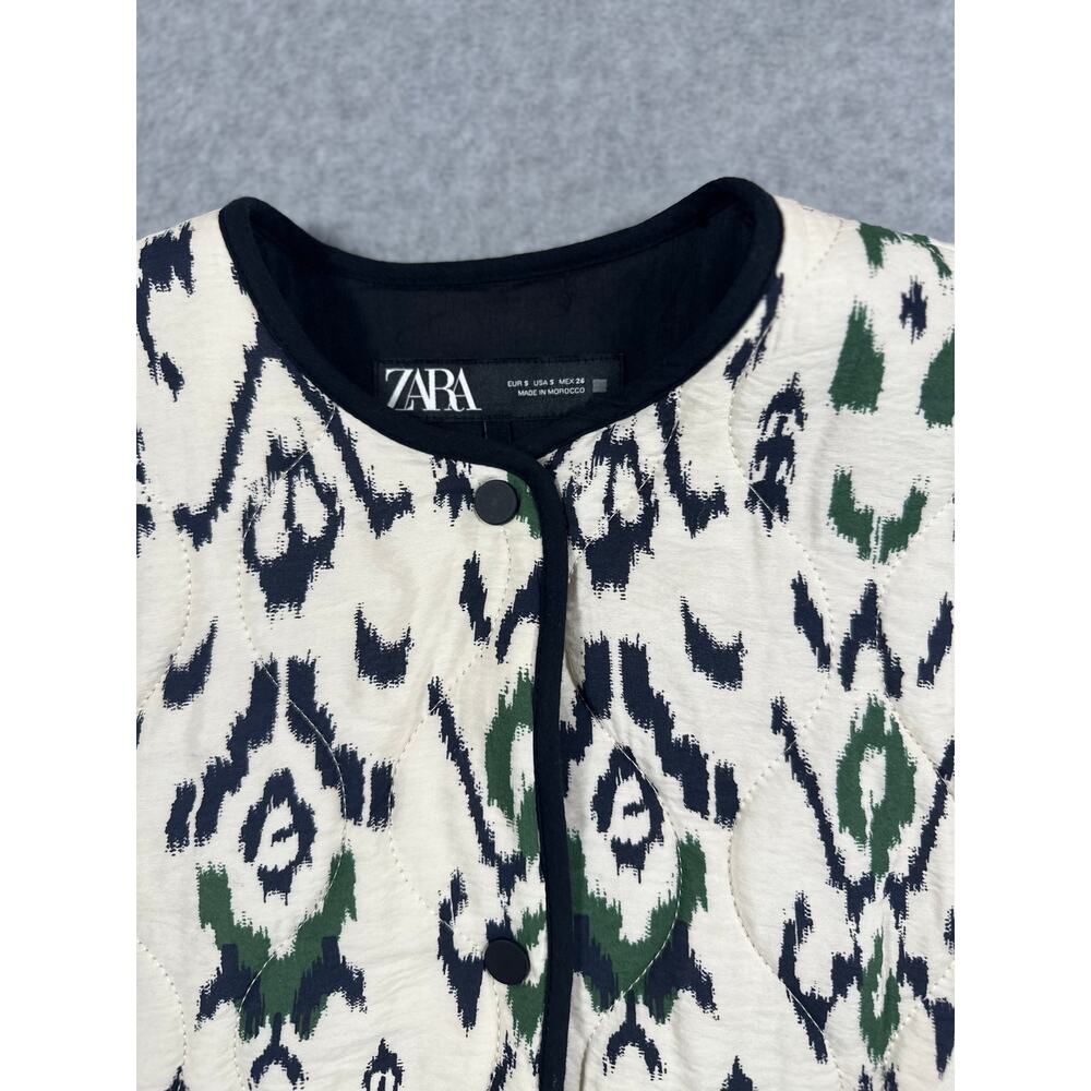 Zara Quilted Bomber Jacket Size Medium Cream Green Navy Multicolor Pattern EUC - Picture 7 of 11